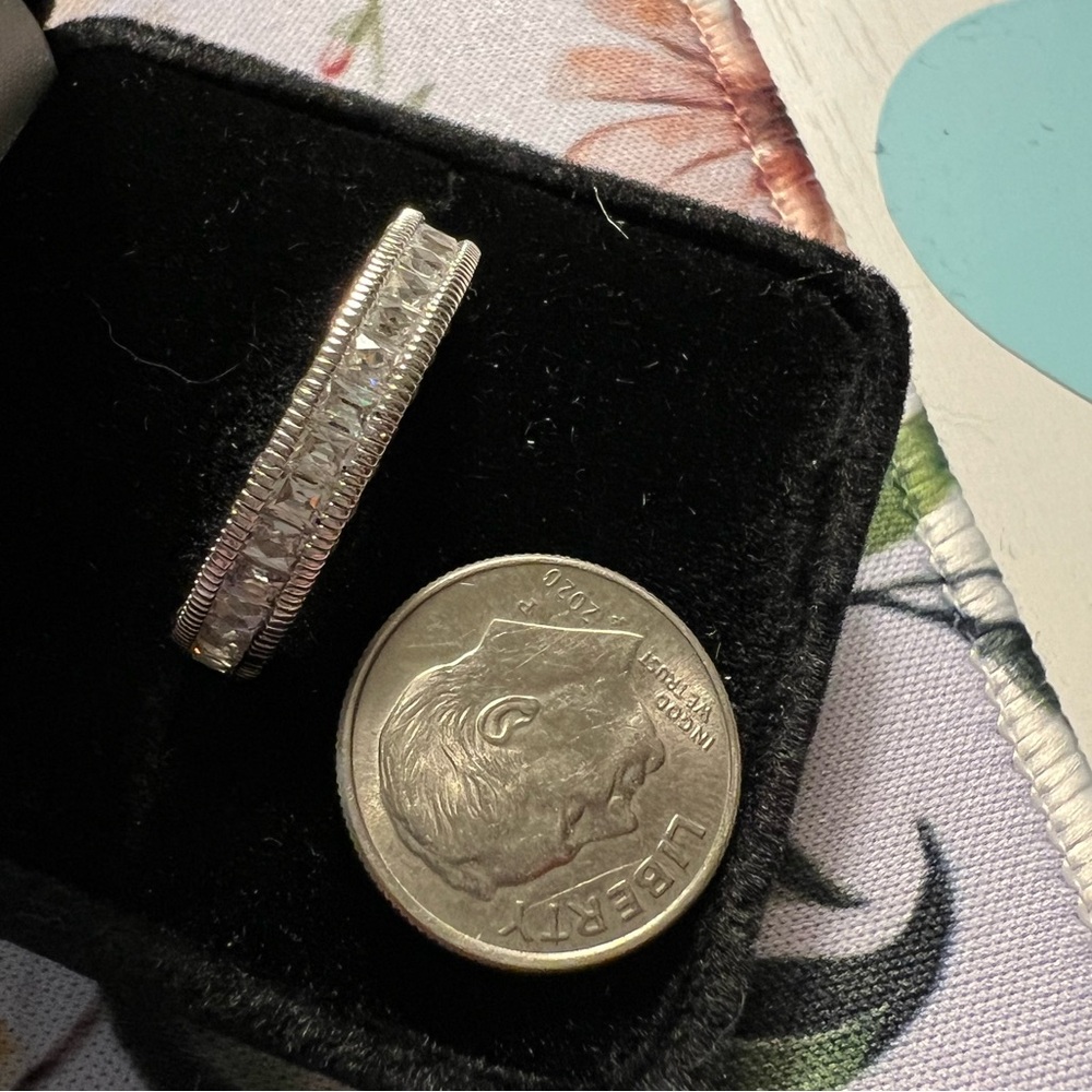 Tycoon Crystal Infinity Ring - Picture 3 of 8